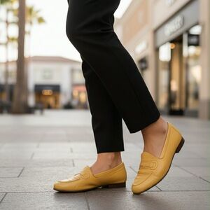Gucci Women's Mustard Yellow Flats